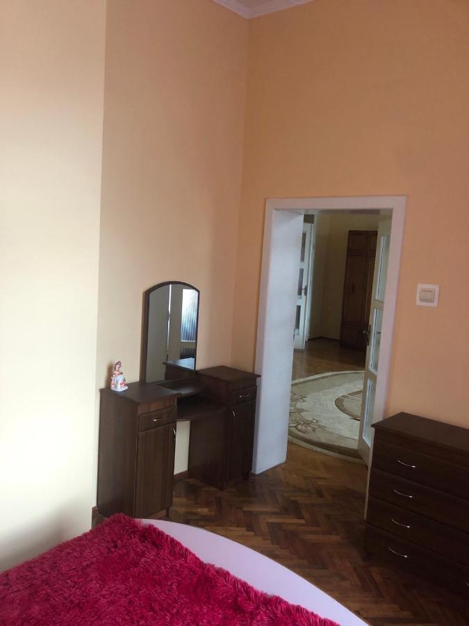 Old Town Flat Мукачеве Екстериор снимка