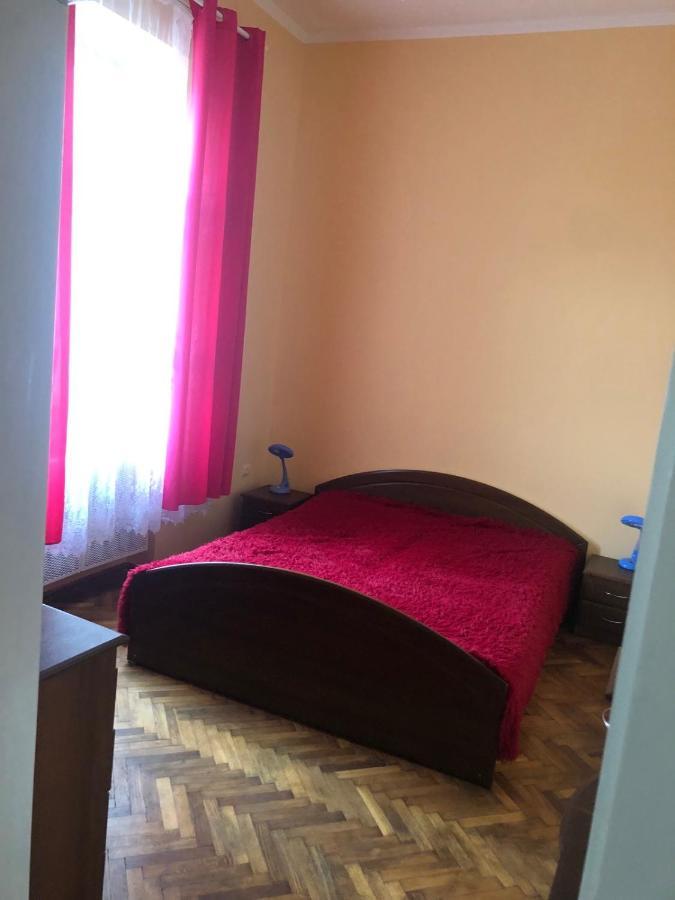 Old Town Flat Мукачеве Екстериор снимка